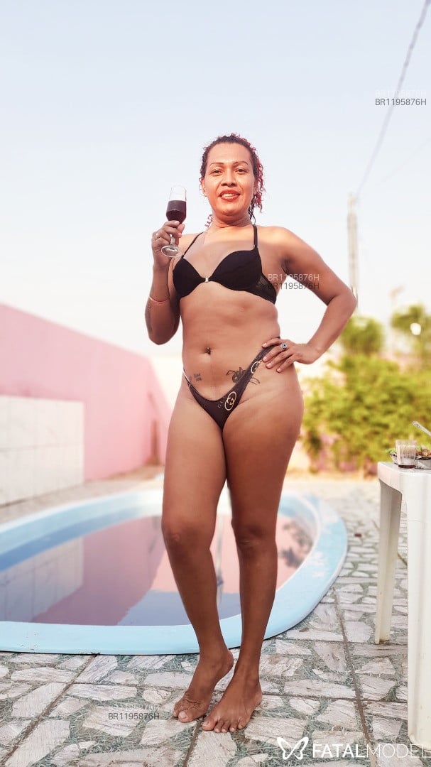 Acompanhante mulher trans ruiva (o) de olhos castanhos em Cáceres - Melissa mel