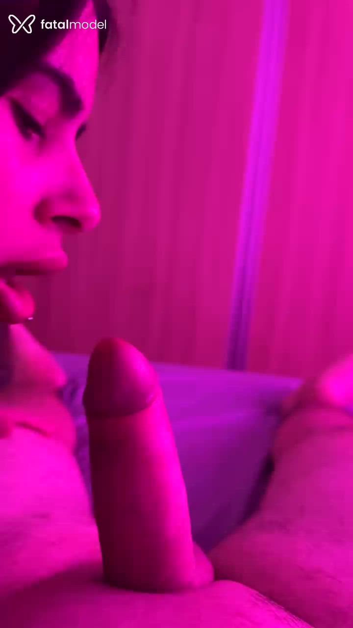 Acompanhante mulher morena (o) de olhos castanhos em Porto Alegre - Victoria