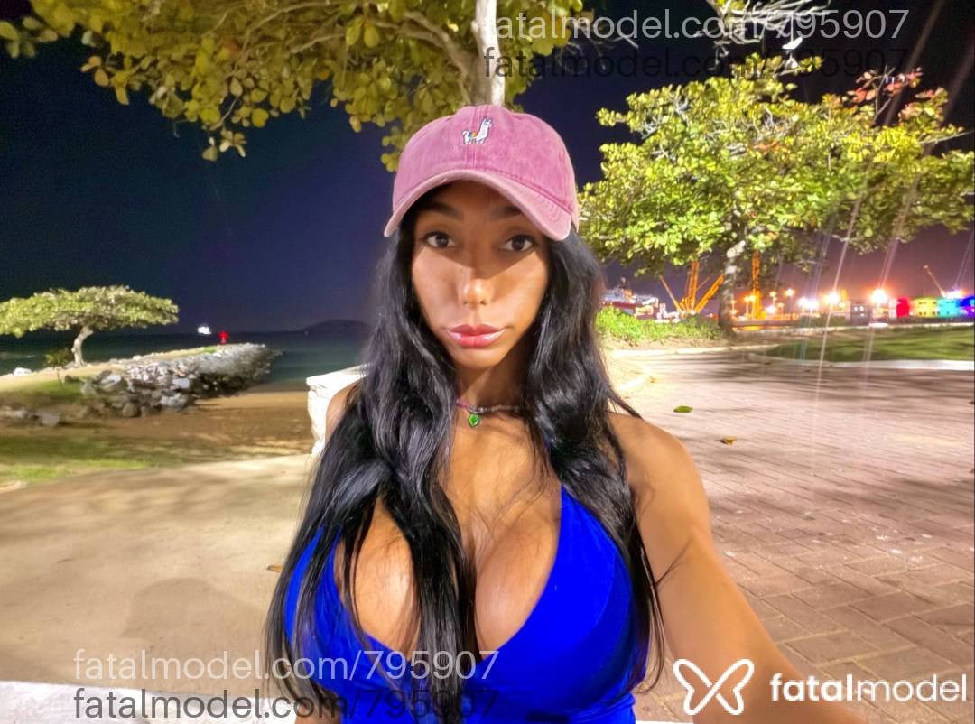 Acompanhante mulher trans morena (o) de olhos castanhos em Virtual - SÃMY LEÃO