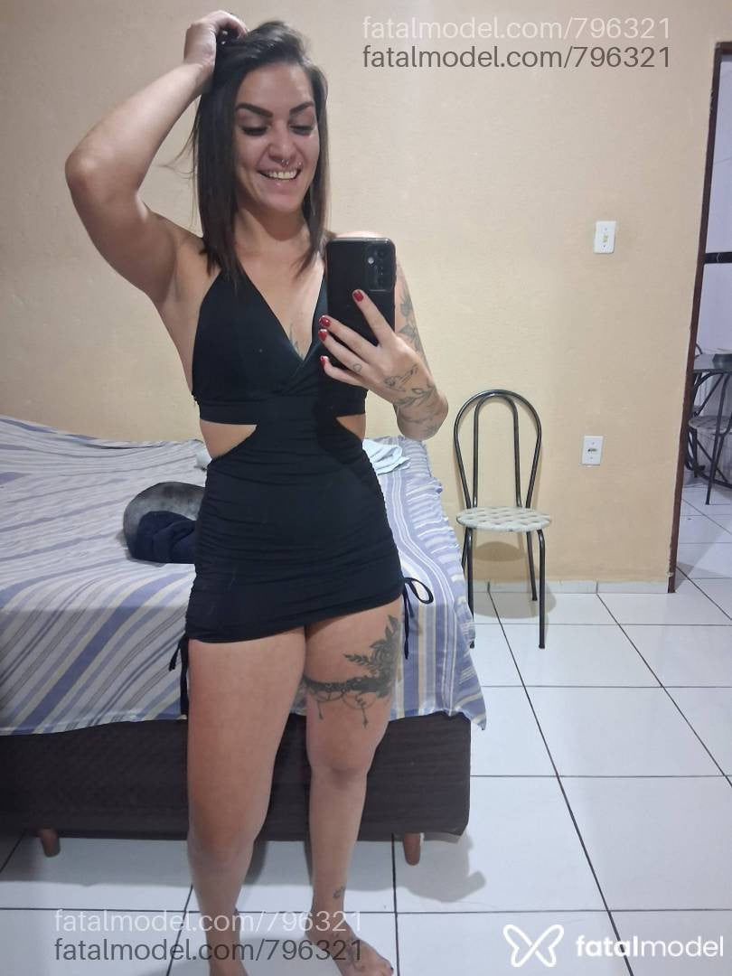 Acompanhante mulher com cabelo castanho de olhos castanhos - Fer nandinha
