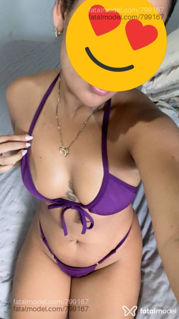 Acompanhante mulher loira (o) de olhos castanhos - Taty