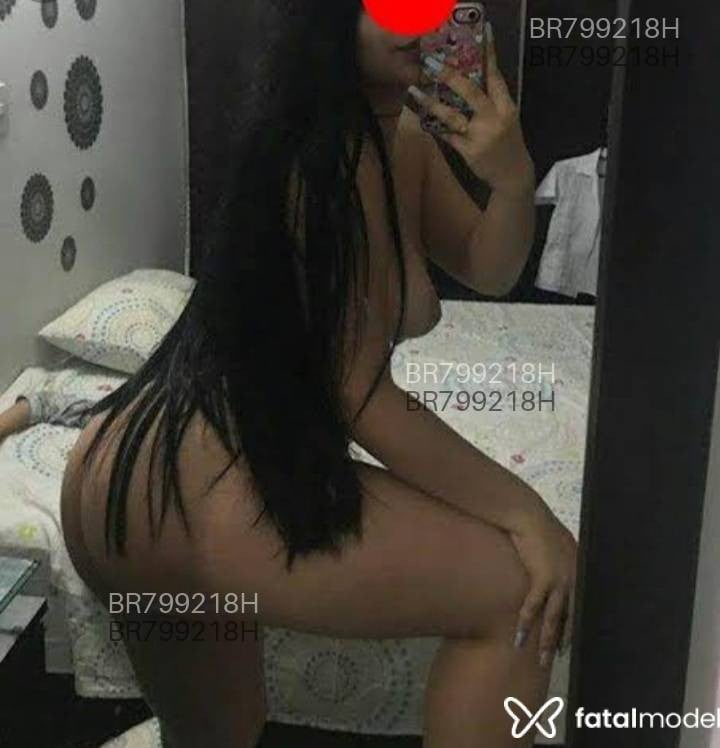 Acompanhante mulher morena (o) de olhos castanhos - Larissa Acompanhante mulher morena (o) de olhos castanhos - Larissa