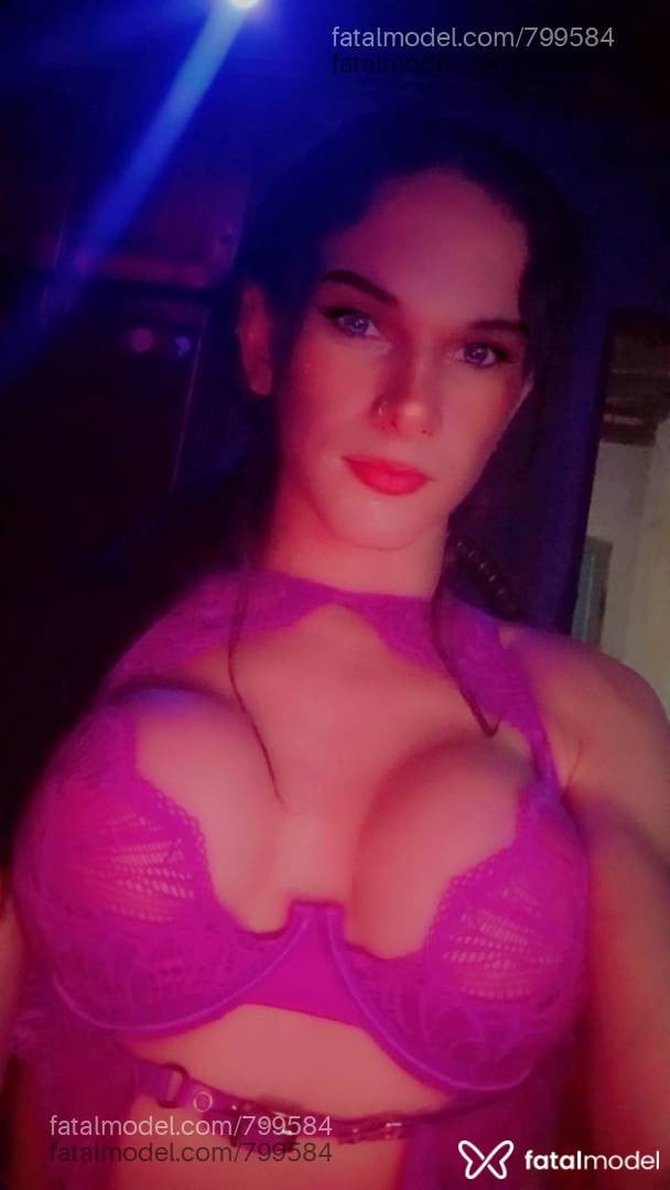 Acompanhante travesti com cabelo castanho de olhos castanhos em Alta Floresta Acompanhante travesti com cabelo castanho de olhos castanhos em Alta Floresta - SAMIII