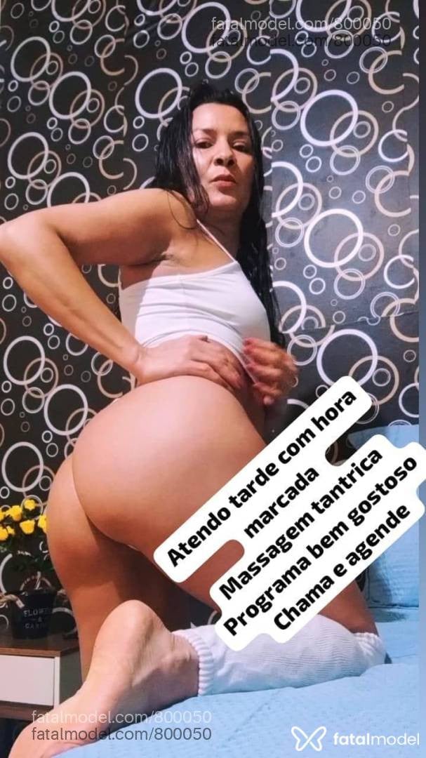 Acompanhante mulher morena (o) de olhos castanhos - Adriana Piero