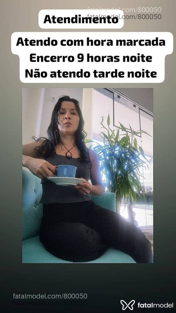 Acompanhante mulher morena (o) de olhos castanhos - Adriana Piero