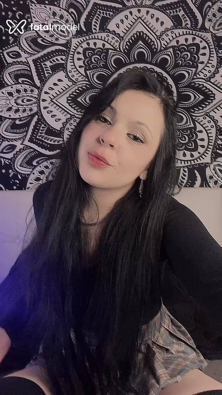 Acompanhante mulher morena (o) de olhos pretos - XNYMPHOTEEFX