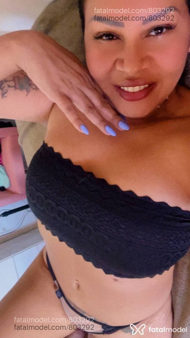 Acompanhante mulher morena (o) de olhos castanhos - Paty mendes
