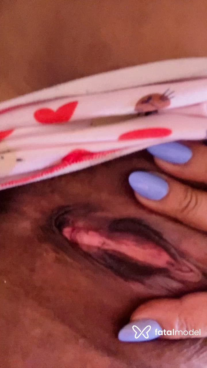 Acompanhante mulher morena (o) de olhos castanhos - Paty mendes