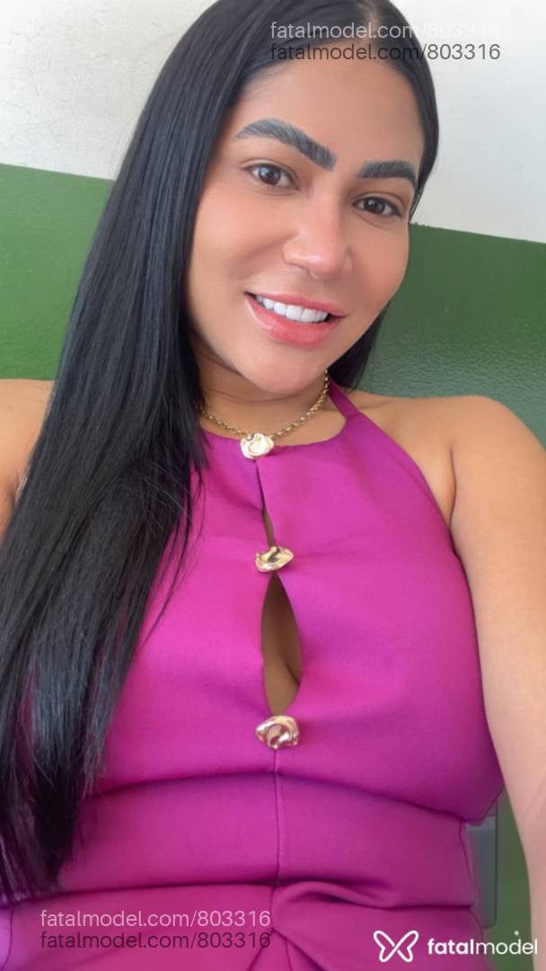 Acompanhante mulher morena (o) de olhos castanhos - Laryssa