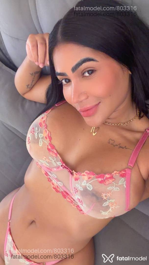 Acompanhante mulher morena (o) de olhos castanhos - Laryssa