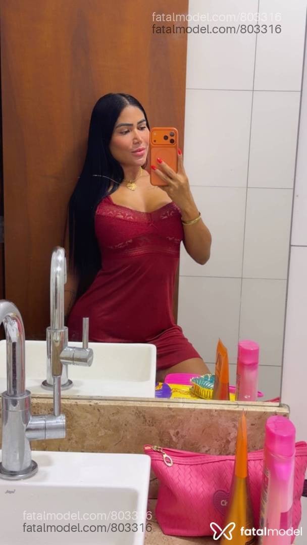 Acompanhante mulher morena (o) de olhos castanhos - Laryssa