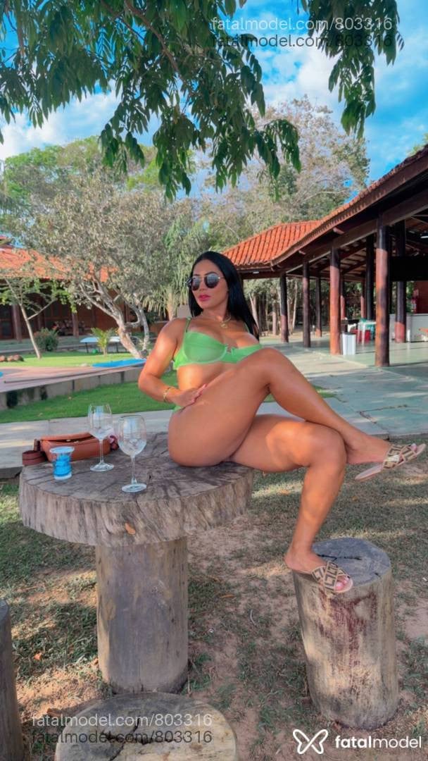Acompanhante mulher morena (o) de olhos castanhos em Santana do Araguaia - Laryssa