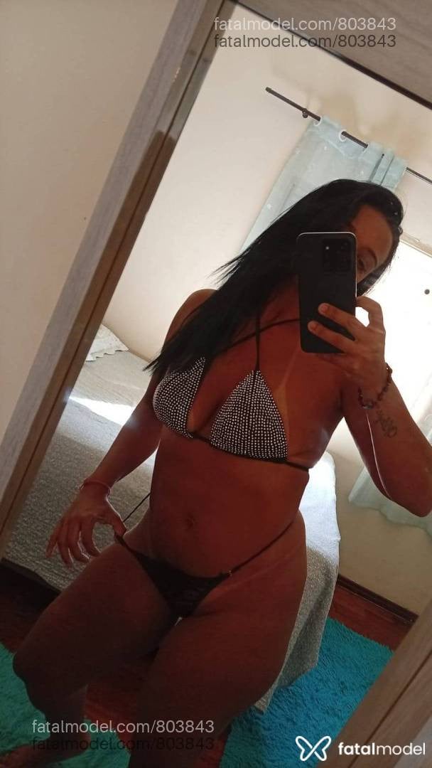 Acompanhante mulher morena (o) de olhos mel em Rolândia Acompanhante mulher morena (o) de olhos mel em Rolândia - Renata Morena