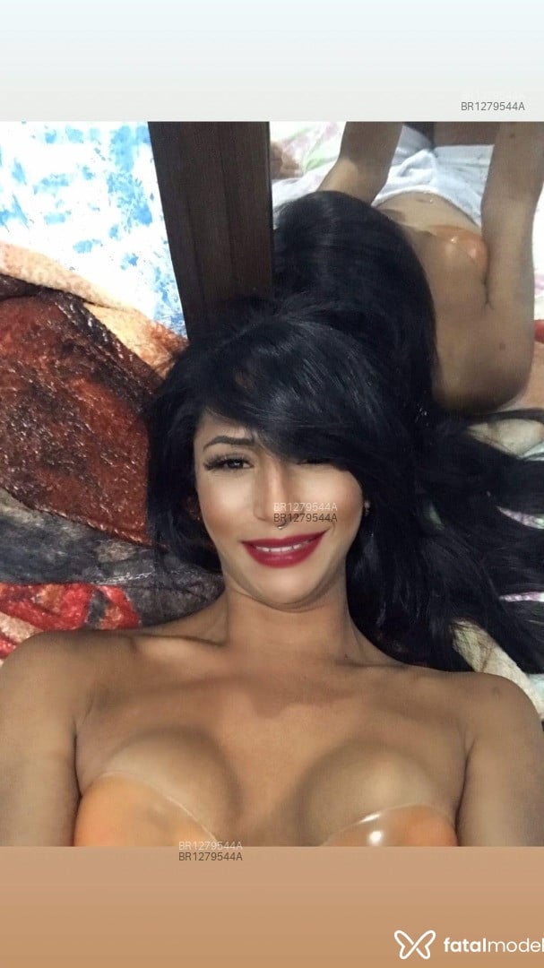 Acompanhante homem trans morena (o) de olhos cinza em Balneário Camboriú - Alejandra