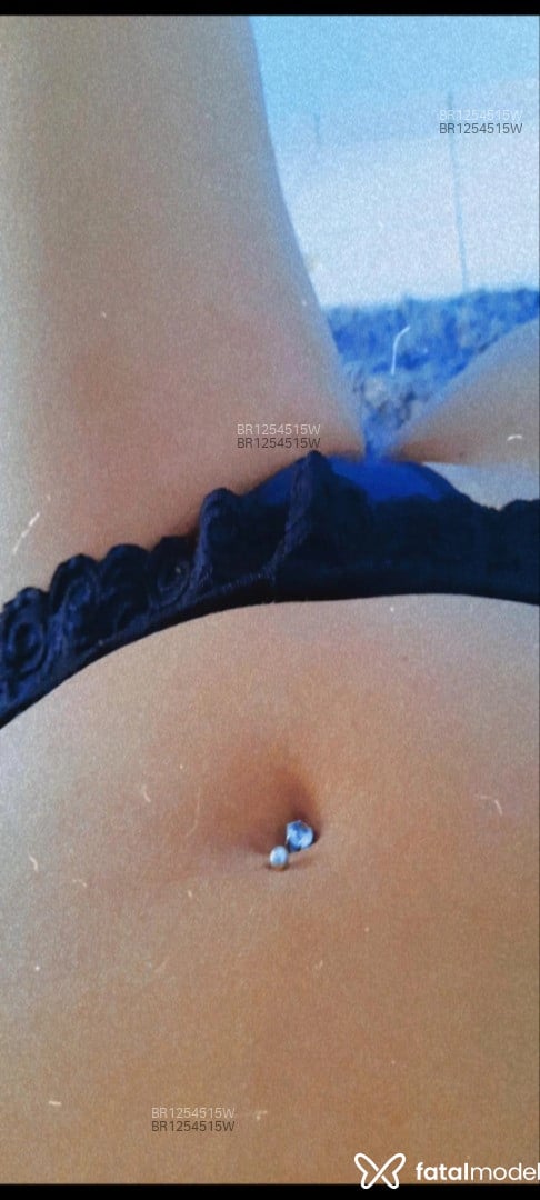 Acompanhante mulher morena (o) de olhos castanhos em Nova Mutum - Anny