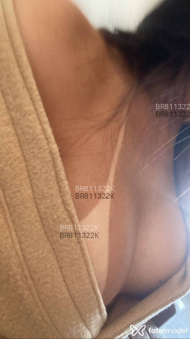 Acompanhante mulher trans com cabelo castanho de olhos mel em Navegantes - Amanda