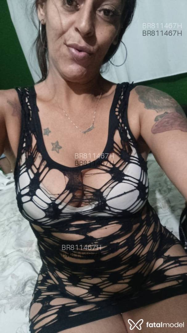Acompanhante homem trans com cabelo castanho de olhos mel - Hillary kauanne