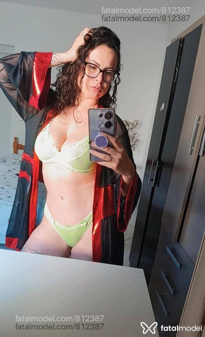 Acompanhante mulher com cabelo castanho de olhos castanhos em Sorocaba - Amanda Soares