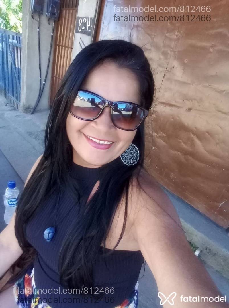 Acompanhante mulher morena (o) de olhos castanhos em Rio das Ostras - Paola Pereira