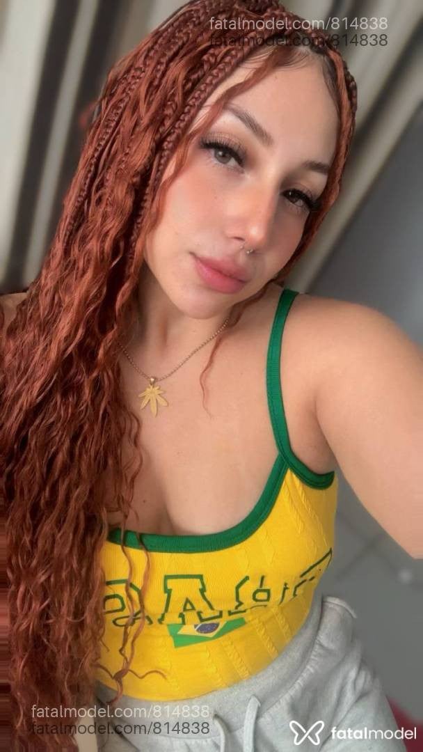 Acompanhante mulher morena (o) de olhos mel em Tubarão - Mahh