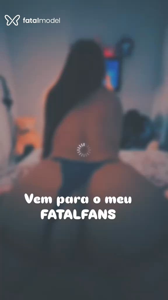 Acompanhante mulher morena (o) de olhos mel - Mahh