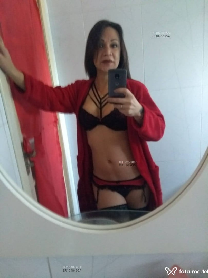 Acompanhante mulher trans com cabelo castanho de olhos castanhos em Sapucaia do Sul - Alessandra Moroso