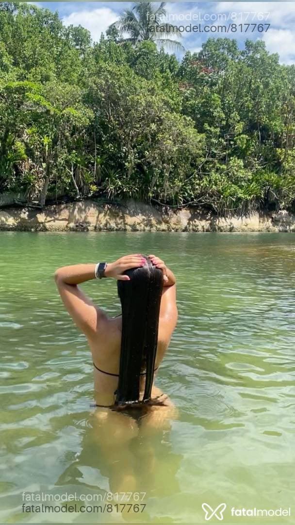 Acompanhante mulher morena (o) de olhos castanhos - Isis Monteiro