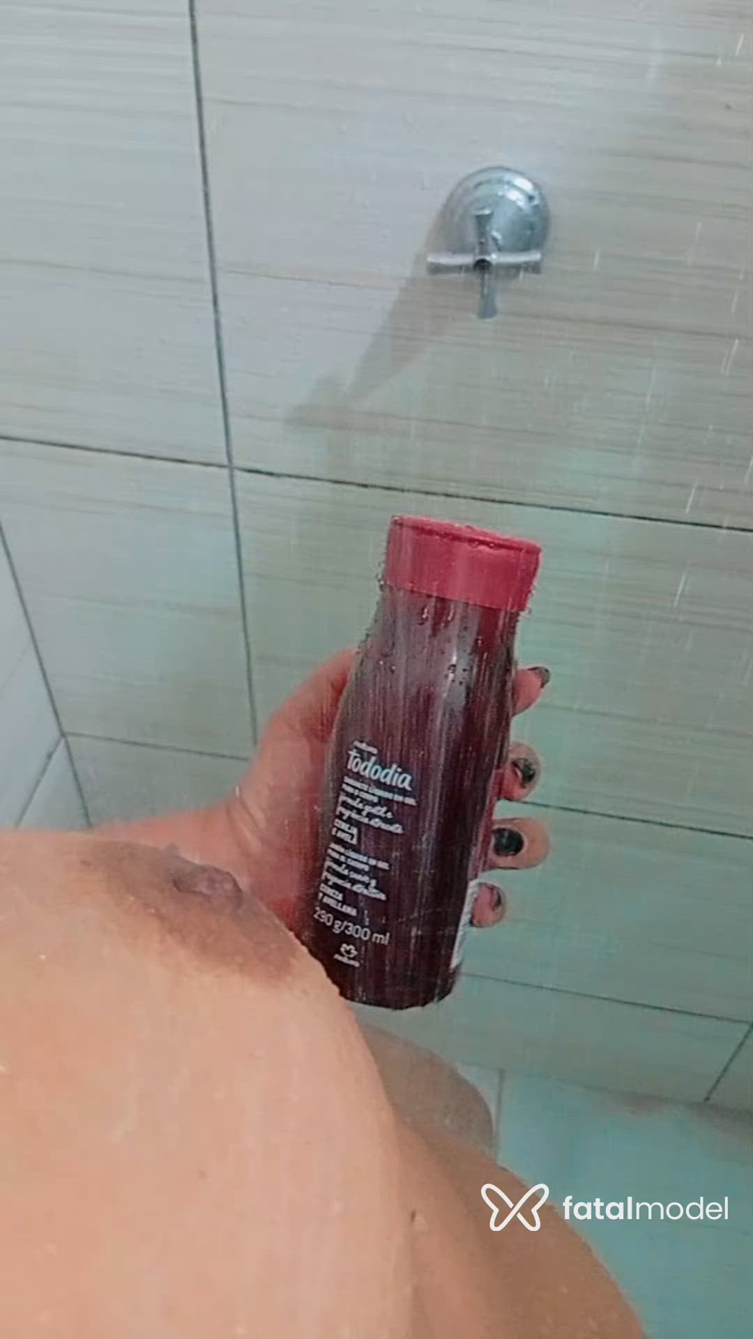 Acompanhante mulher com cabelo castanho de olhos mel - Taty feitiche