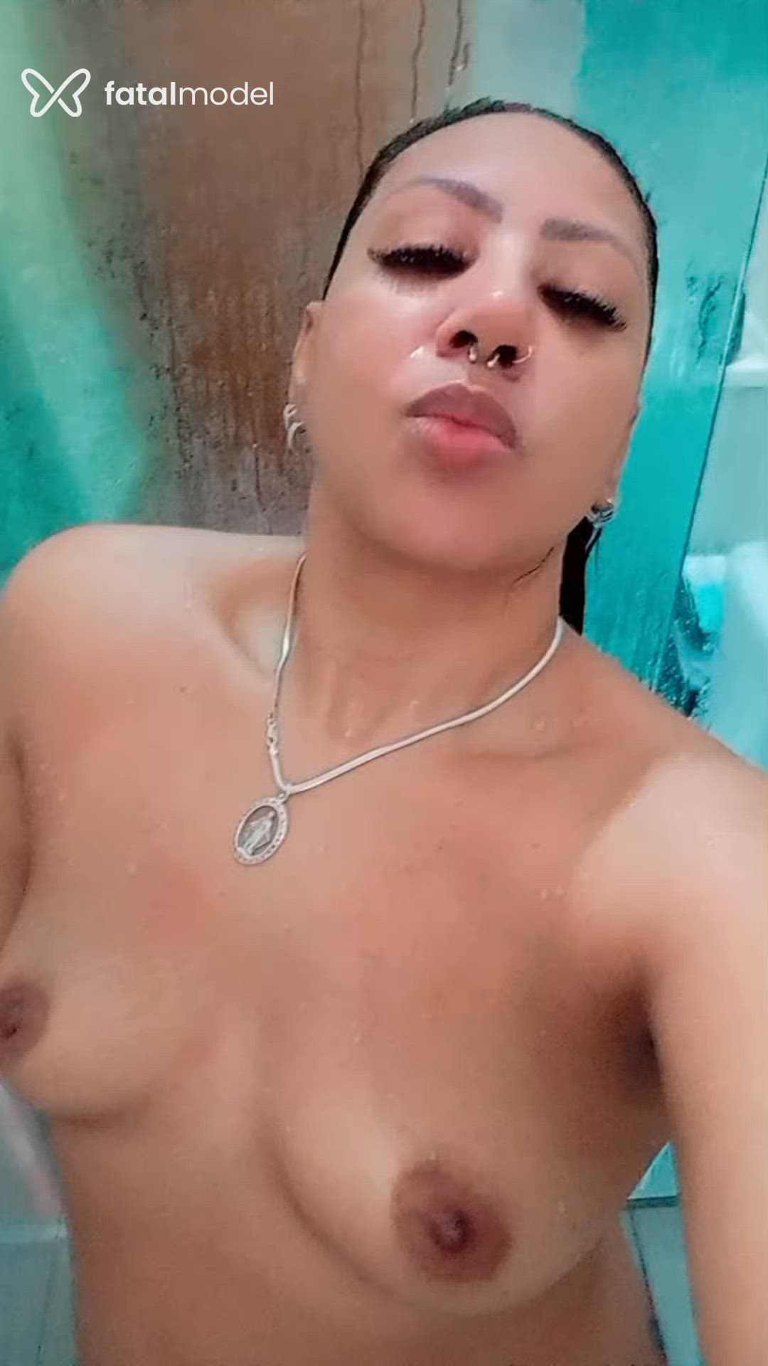 Acompanhante mulher com cabelo castanho de olhos mel em Campo Mourão Acompanhante mulher com cabelo castanho de olhos mel em Campo Mourão - Taty feitiche