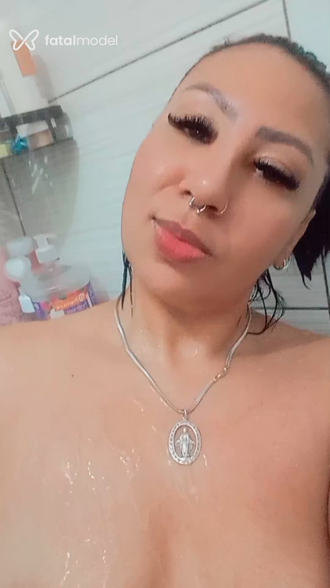 Acompanhante mulher com cabelo castanho de olhos mel em Campo Mourão Acompanhante mulher com cabelo castanho de olhos mel em Campo Mourão - Taty feitiche