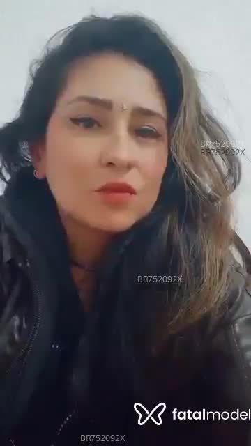 Acompanhante mulher morena (o) de olhos castanhos em Jaraguá do Sul - Sumaya Ganesha