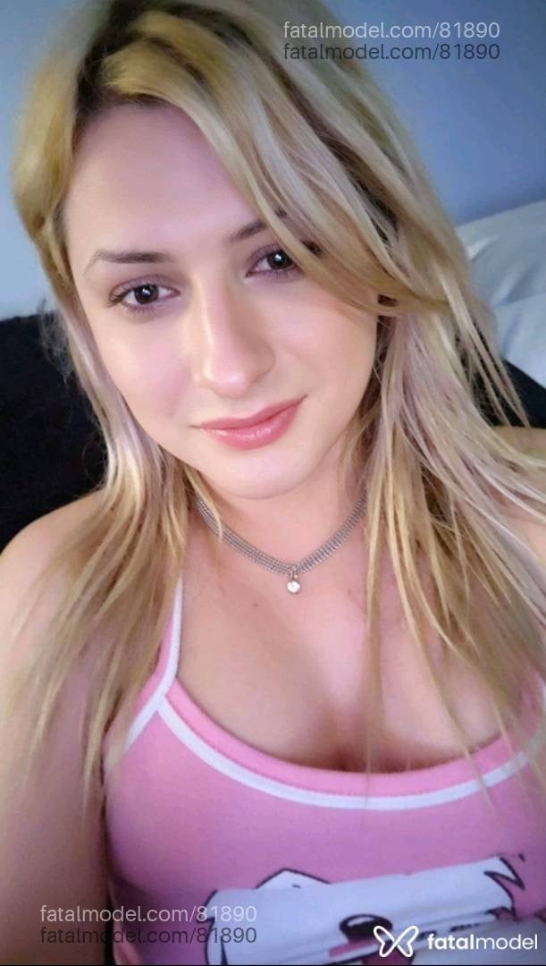 Acompanhante mulher trans loira (o) de olhos castanhos em Ponta Grossa - Mia vadia