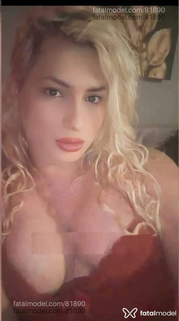 Acompanhante mulher trans loira (o) de olhos castanhos - Miavadia
