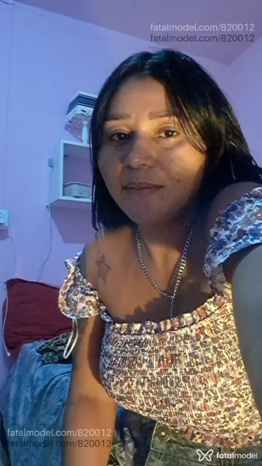 Acompanhante mulher morena (o) de olhos pretos em Três Corações - Monaliza