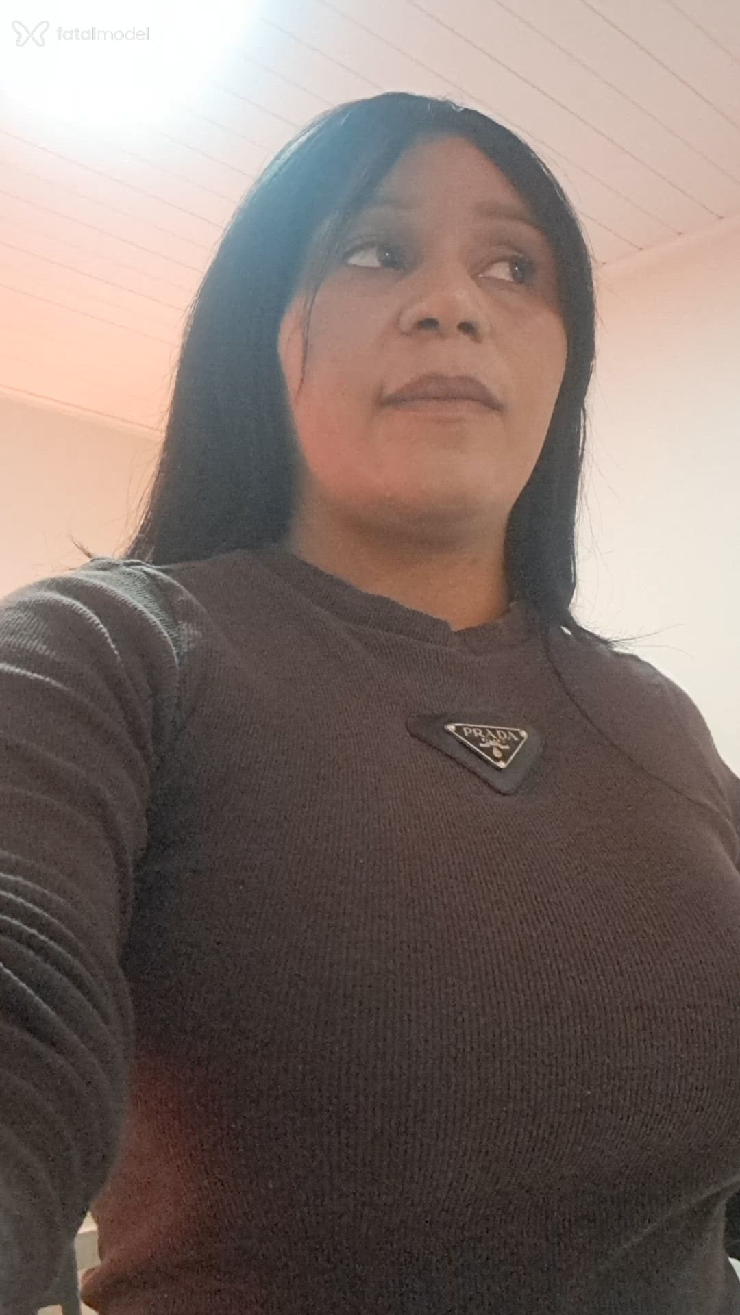Acompanhante mulher morena (o) de olhos pretos - Monaliza Acompanhante mulher morena (o) de olhos pretos - Monaliza