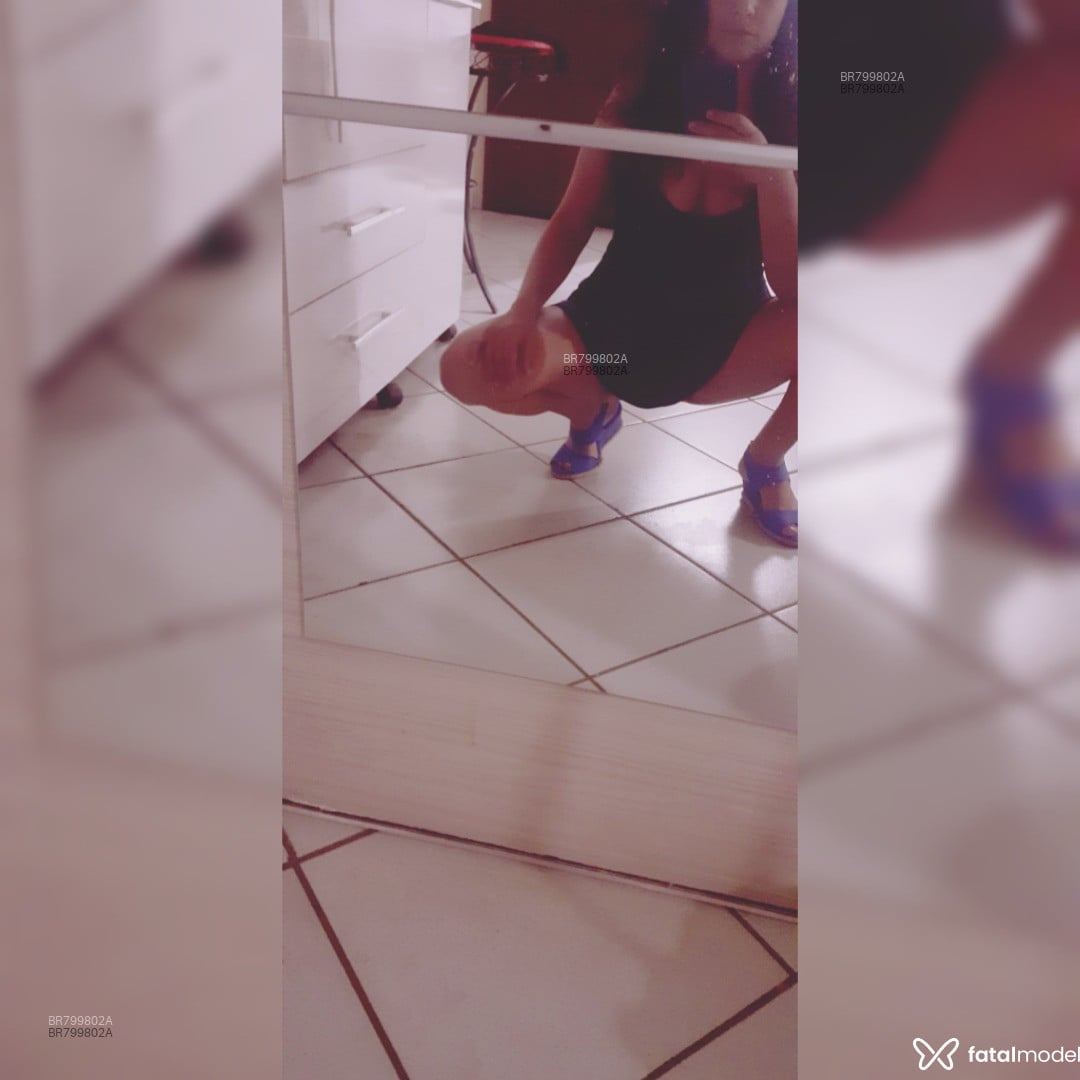 Acompanhante mulher com cabelo castanho de olhos castanhos em Mogi Guaçu Acompanhante mulher com cabelo castanho de olhos castanhos em Mogi Guaçu - VANESSA