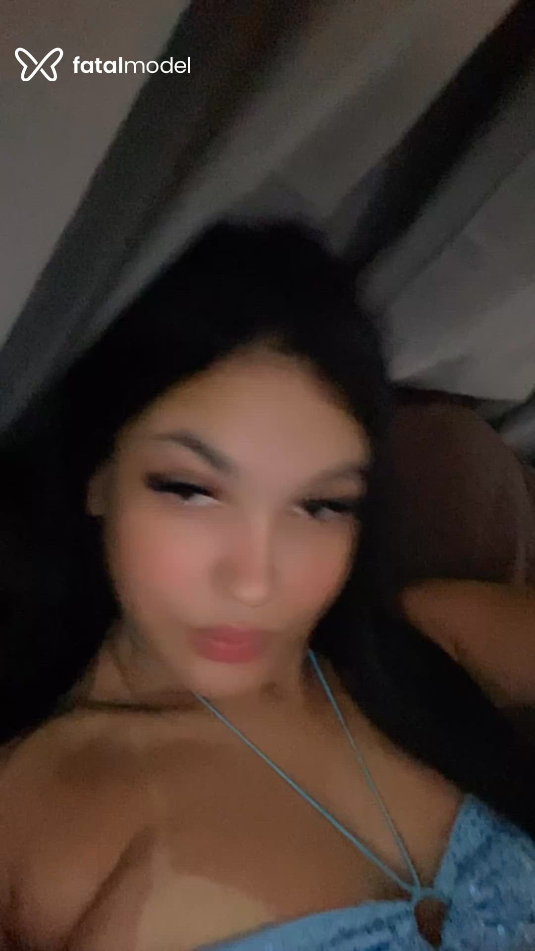 Acompanhante mulher com cabelo castanho de olhos castanhos - Carol Martins Acompanhante mulher com cabelo castanho de olhos castanhos - Carol Martins