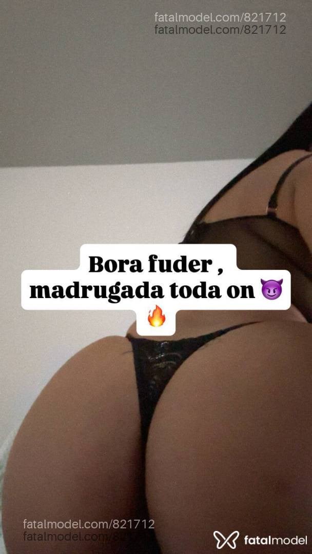 Acompanhante mulher com cabelo castanho de olhos castanhos em São João Batista - Carol Martins