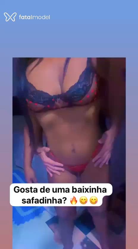 Acompanhante mulher morena (o) de olhos pretos - Pérola Negra