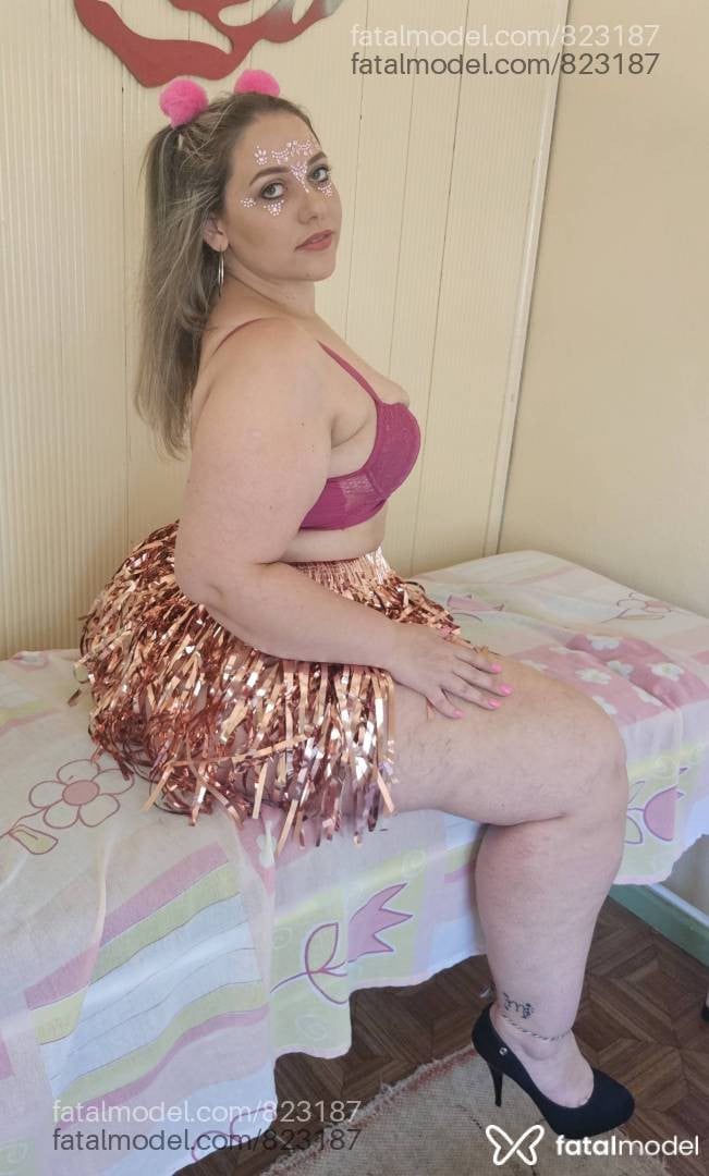 Acompanhante mulher loira (o) de olhos verdes em Caxias do Sul - Carina Serra