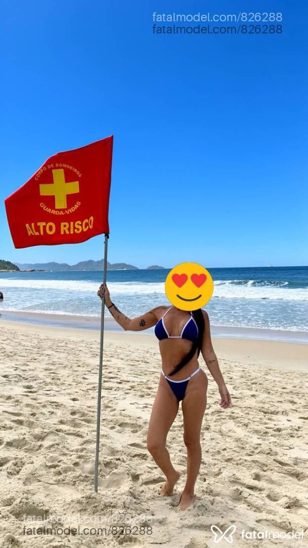Acompanhante mulher morena (o) de olhos castanhos - Nicole