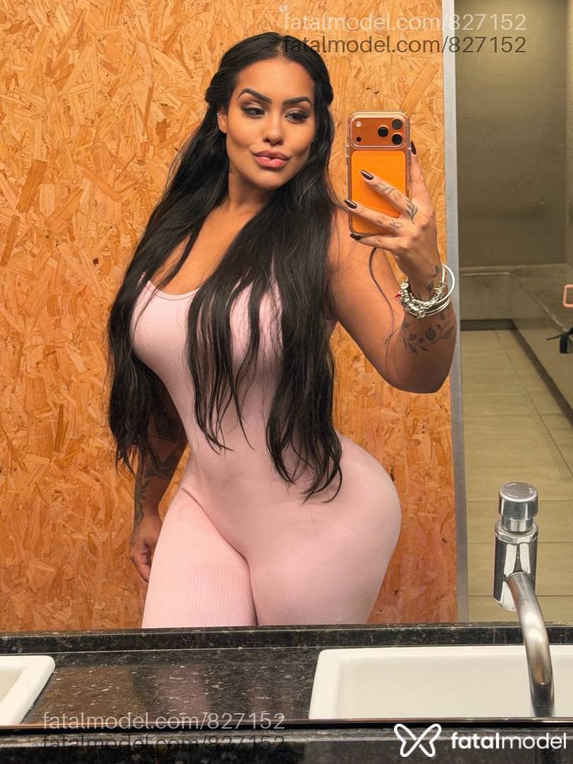 Acompanhante mulher morena (o) de olhos castanhos em Três Pontas - Bruna Souza