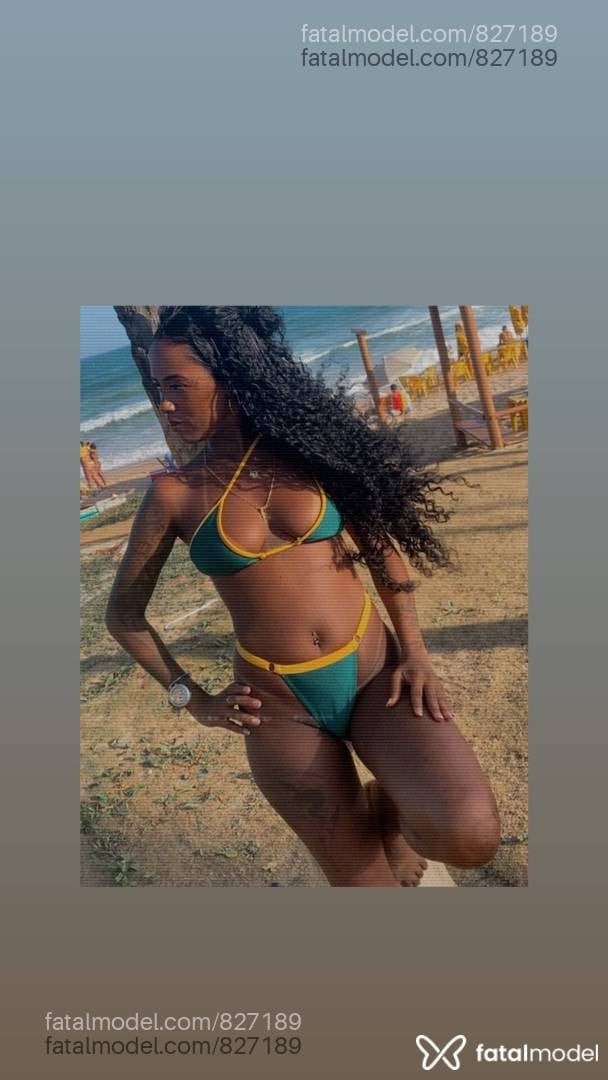 Acompanhante mulher morena (o) de olhos cinza - Talita