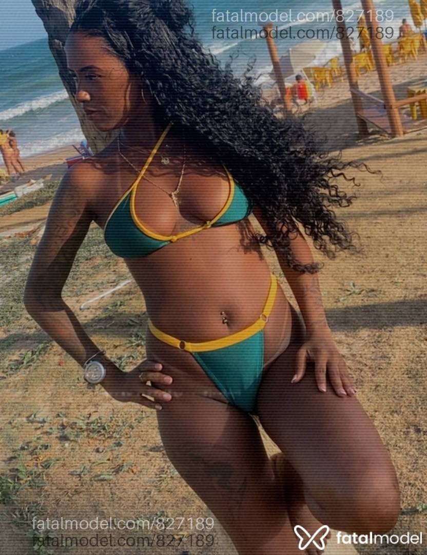 Acompanhante mulher morena (o) de olhos cinza - Talita