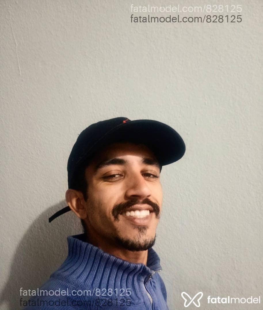 Acompanhante homem com cabelo castanho de olhos mel - Hugo Santos