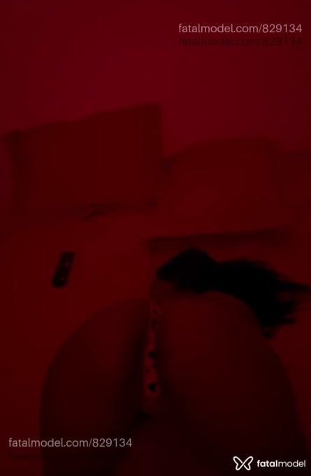 Acompanhante mulher com cabelo castanho de olhos castanhos - Clara Escobar