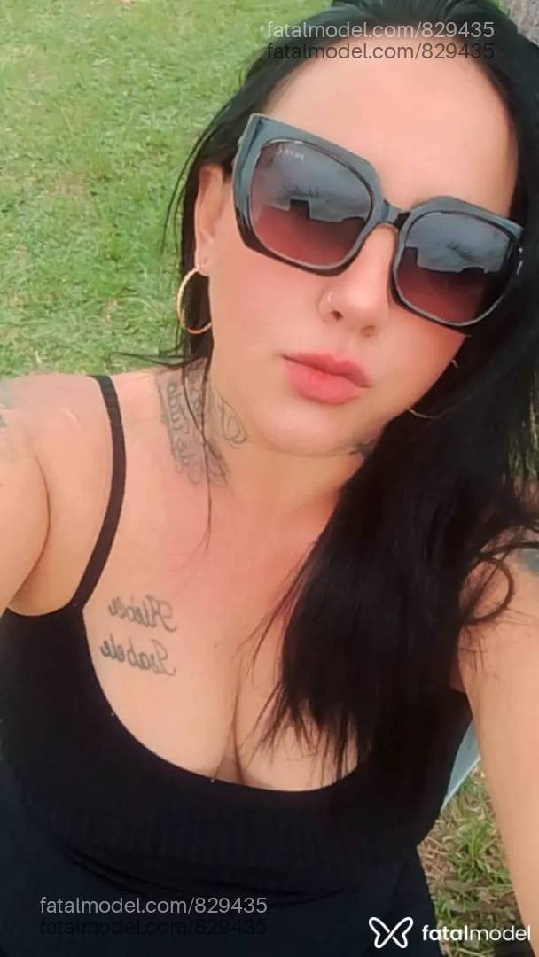 Acompanhante mulher morena (o) de olhos pretos - Bruninha