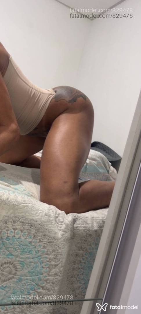 Acompanhante mulher trans ruiva (o) de olhos pretos - Victoriaavellar