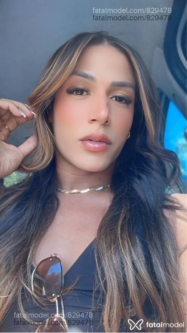 Acompanhante mulher trans ruiva (o) de olhos pretos - Victoriaavellar