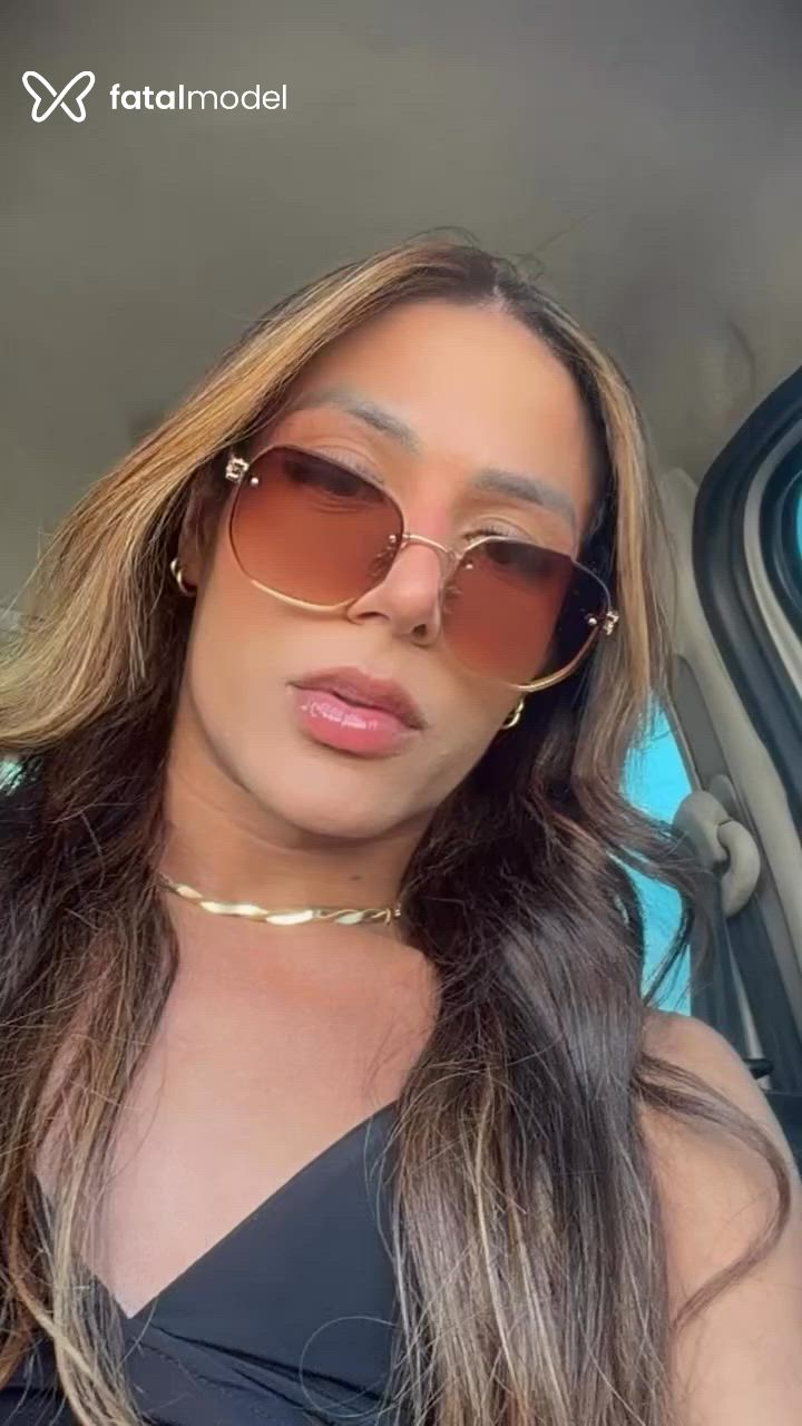 Acompanhante mulher trans ruiva (o) de olhos pretos - Victoriaavellar